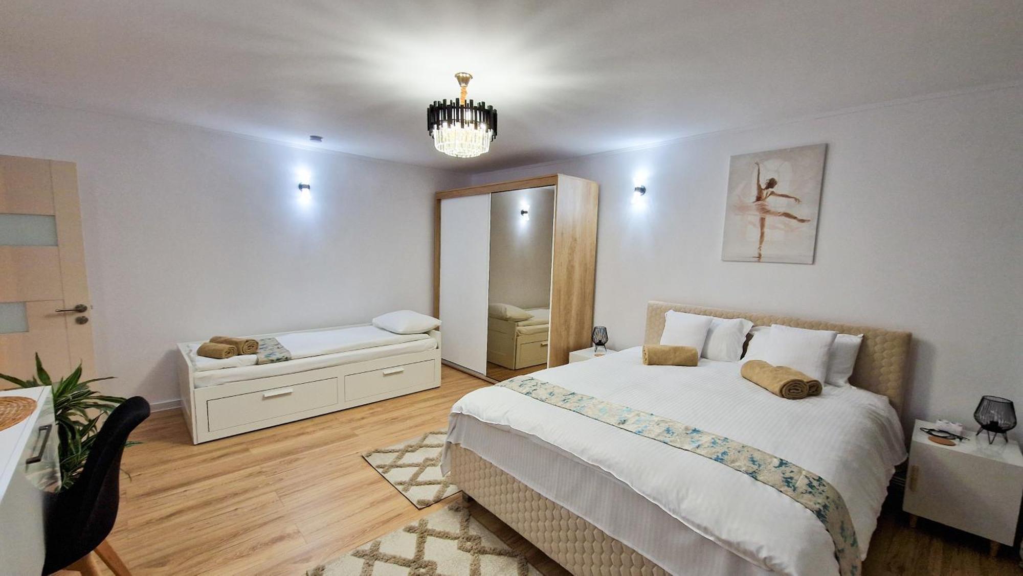 Central Modern View Ap Râmnicu Vâlcea Екстериор снимка