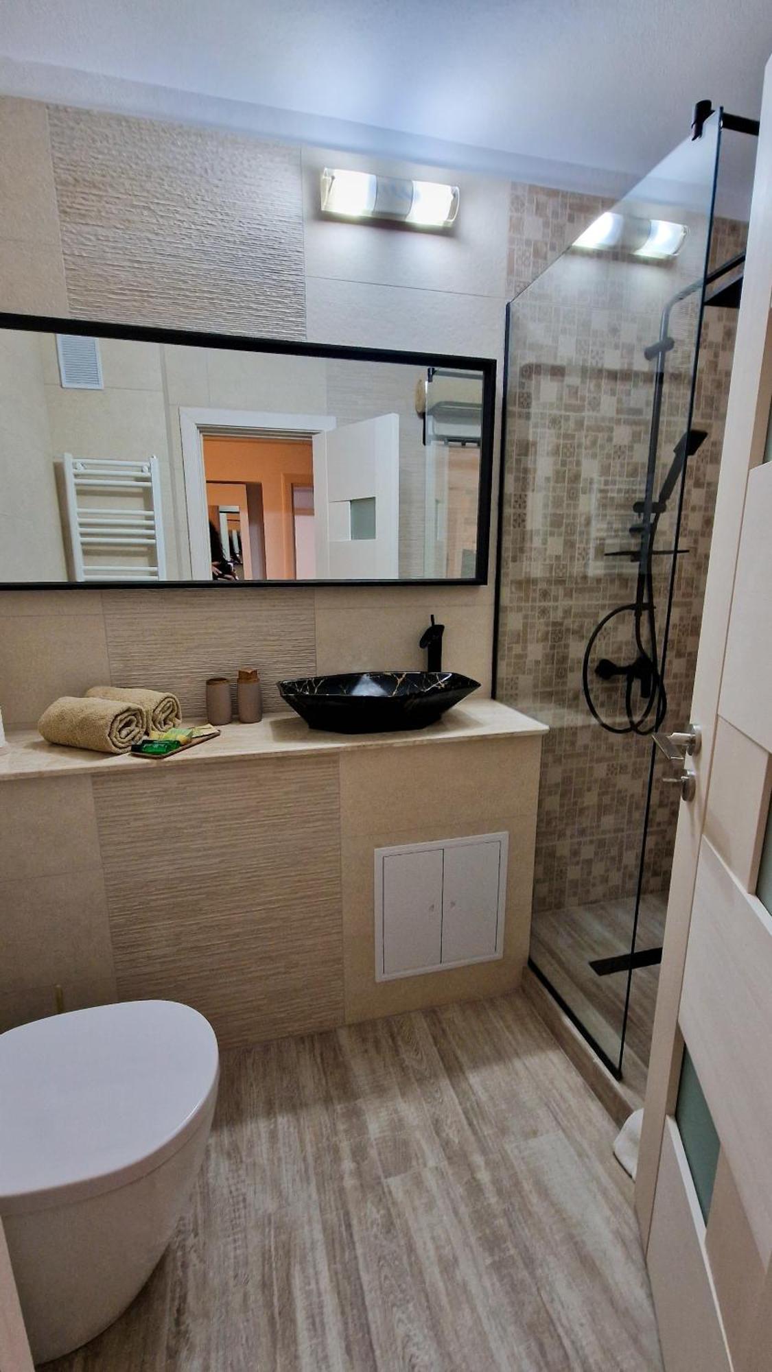 Central Modern View Ap Râmnicu Vâlcea Екстериор снимка