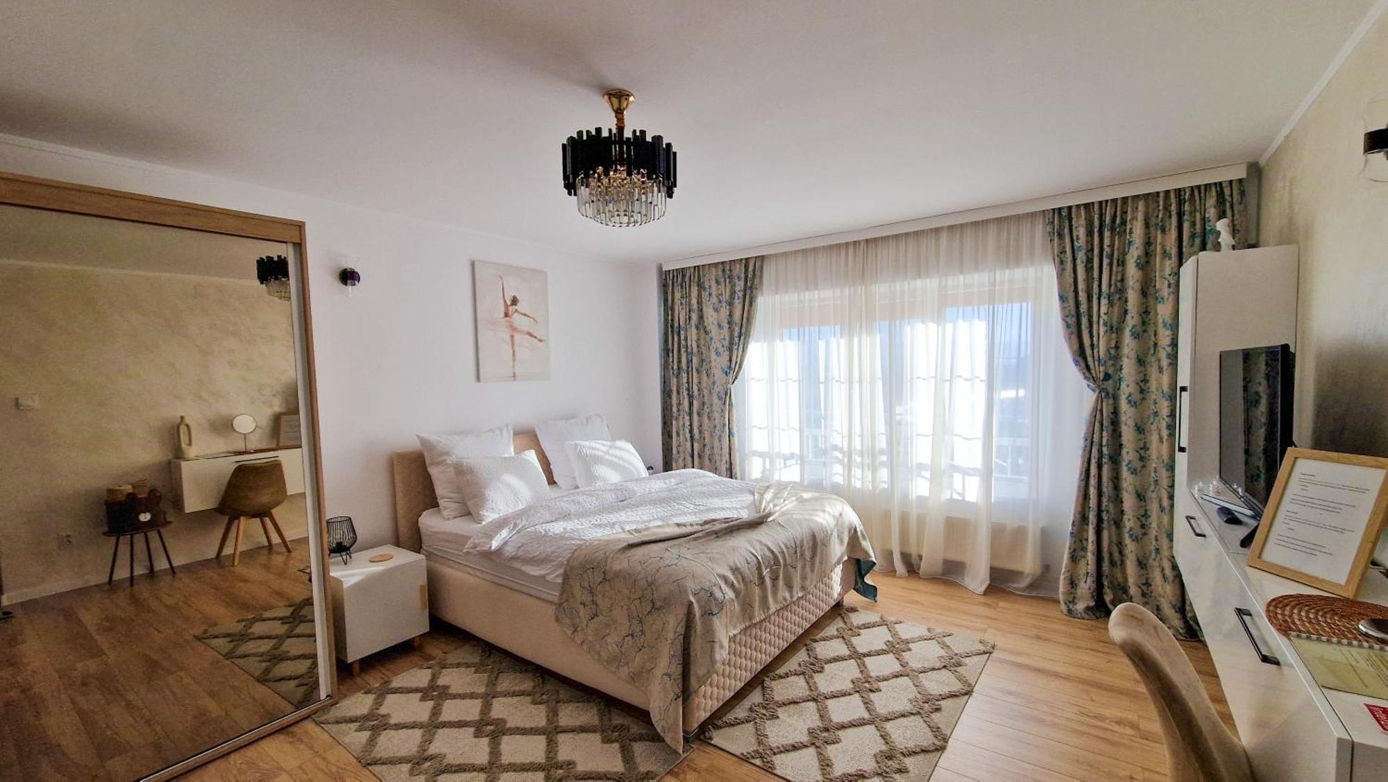 Central Modern View Ap Râmnicu Vâlcea Екстериор снимка